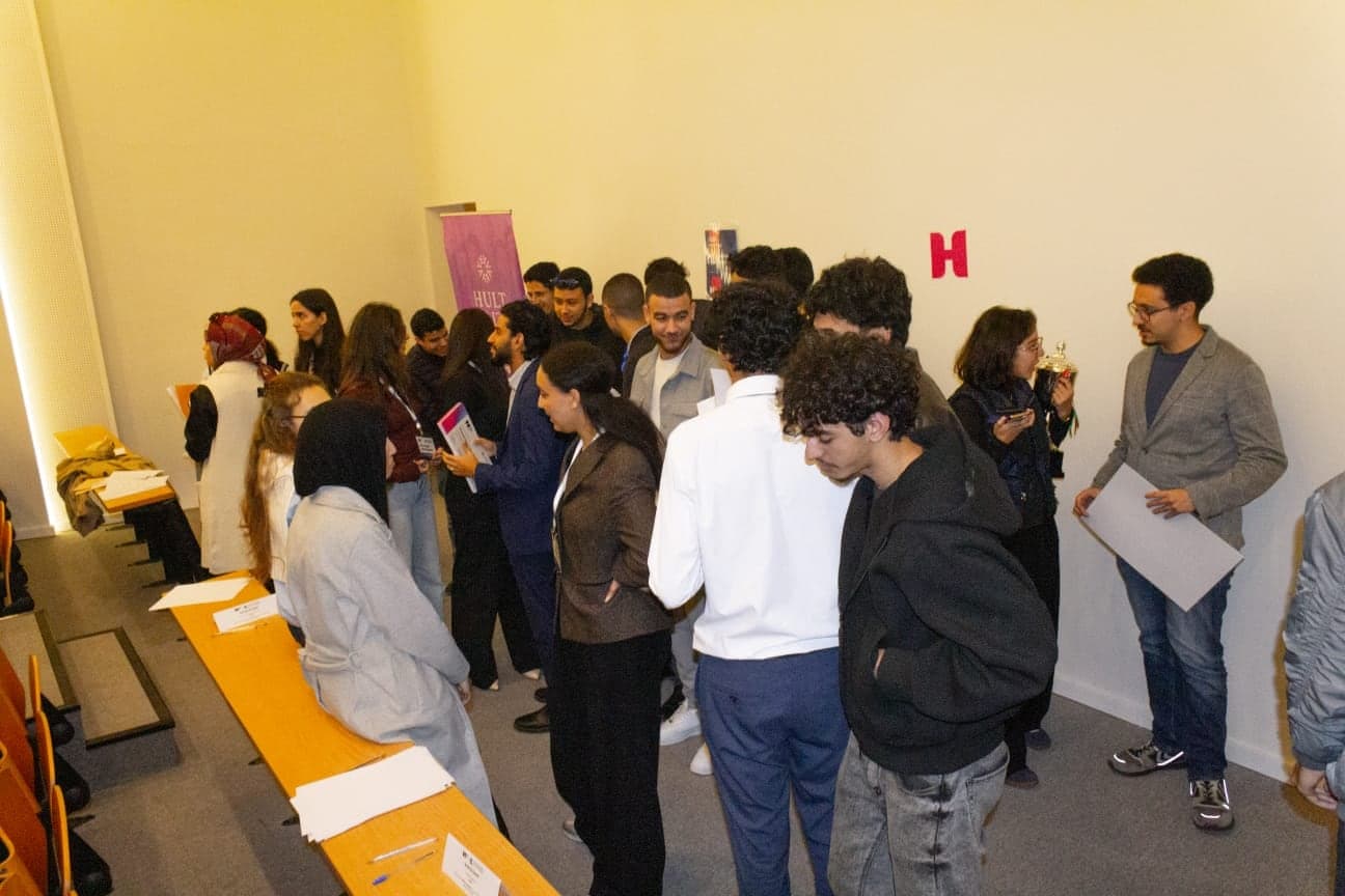 Networking between rounds